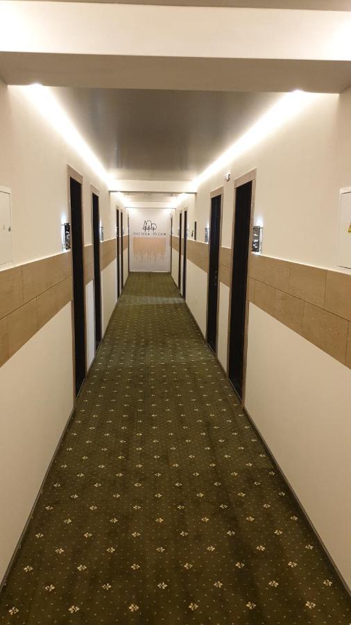 River Park Hotel Kovel' Ngoại thất bức ảnh
